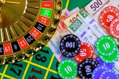 moli slot platform interface showing sports, live dealer, slots, and esports categories on mobile phone